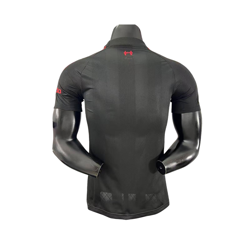 Liverpool-25-26-Špecialna-edícia-čierny-DRES