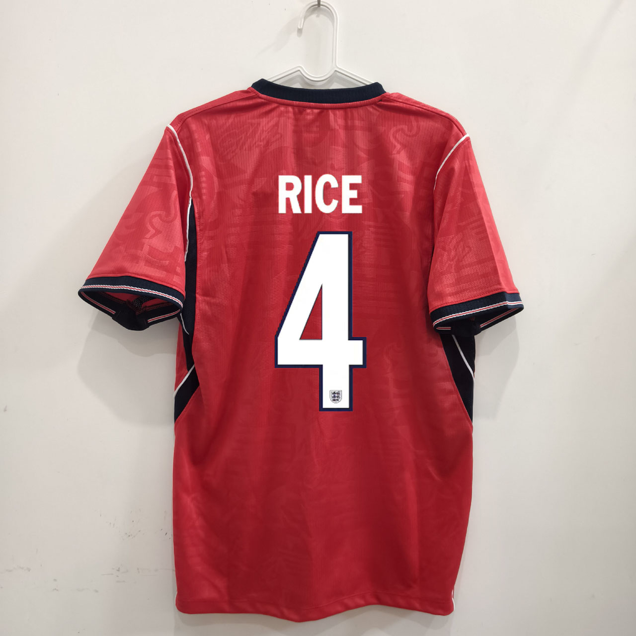 Anglicka na MS 2026 RICE 4 Červený futbalový dres