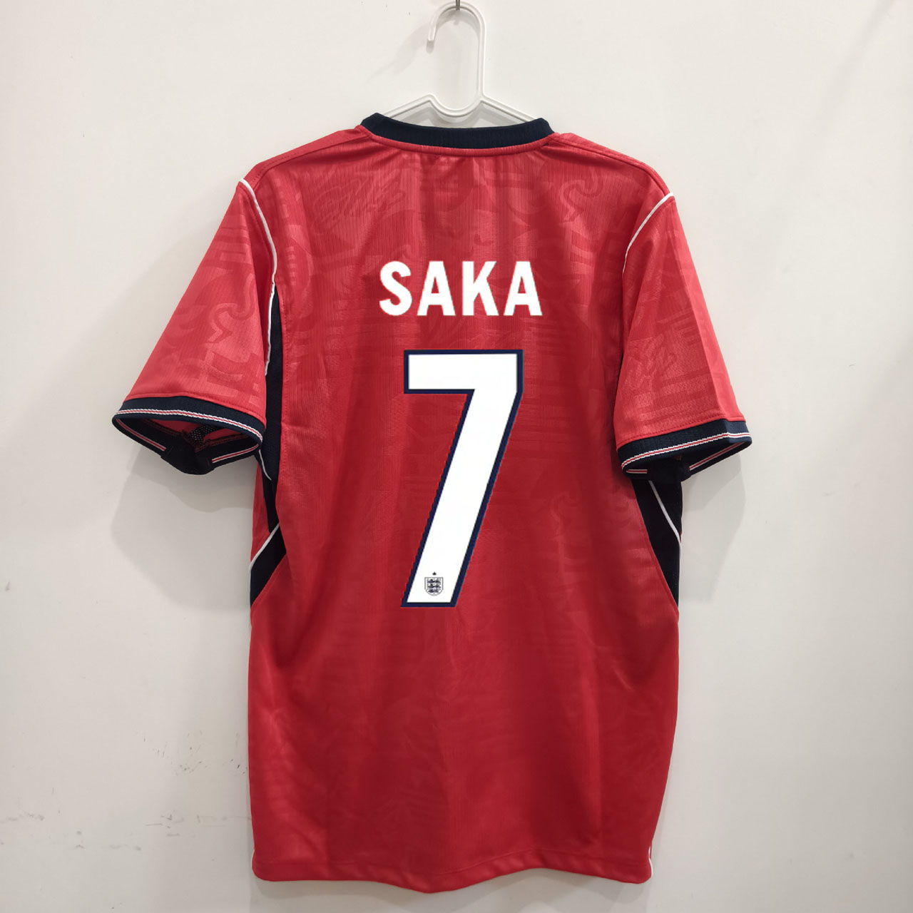 Anglicka na MS 2026 SAKA 7 Červený futbalový dres