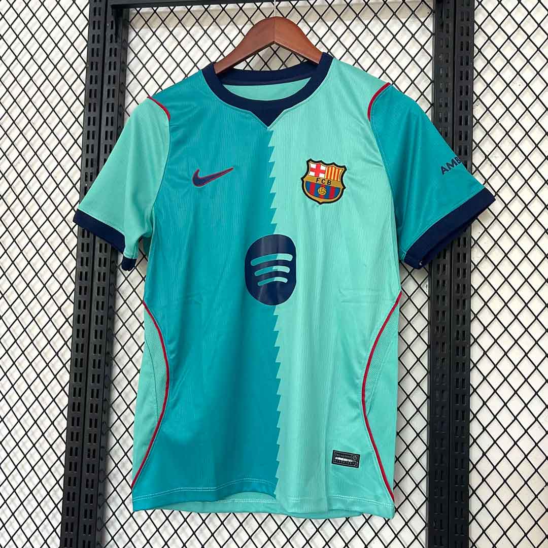 Barcelona 26 27 tretí futbalový dres mätovozelený