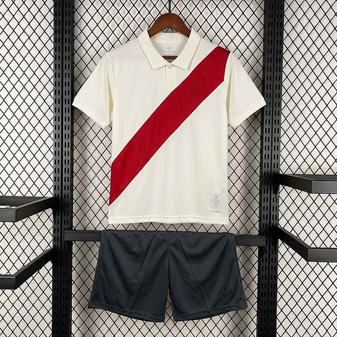 River Plate 26/27 detský výročný dres s červeným pásom a čiernymi šortkami