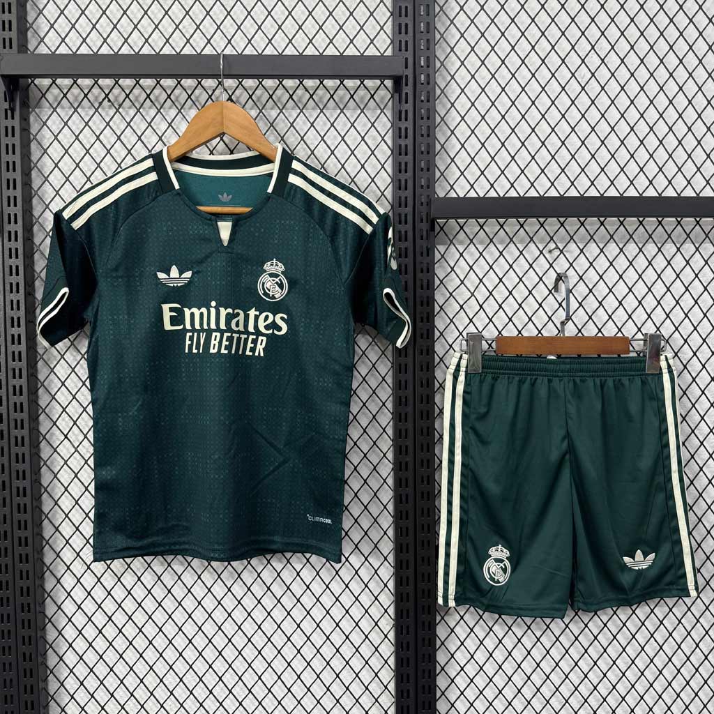 Detský futbalový komplet Real Madrid 26 27 Hostia