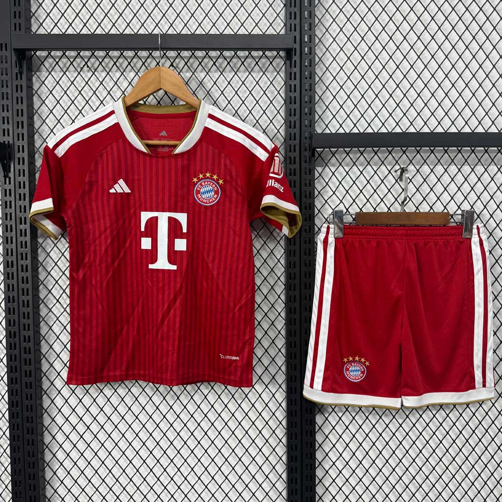 FC Bayern Munich 26 27 detský domáci dres červený