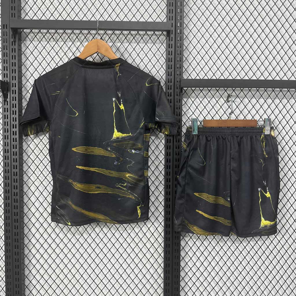 Paris SG 2026 Night detský dres so šortkami – čierno-zlatý
