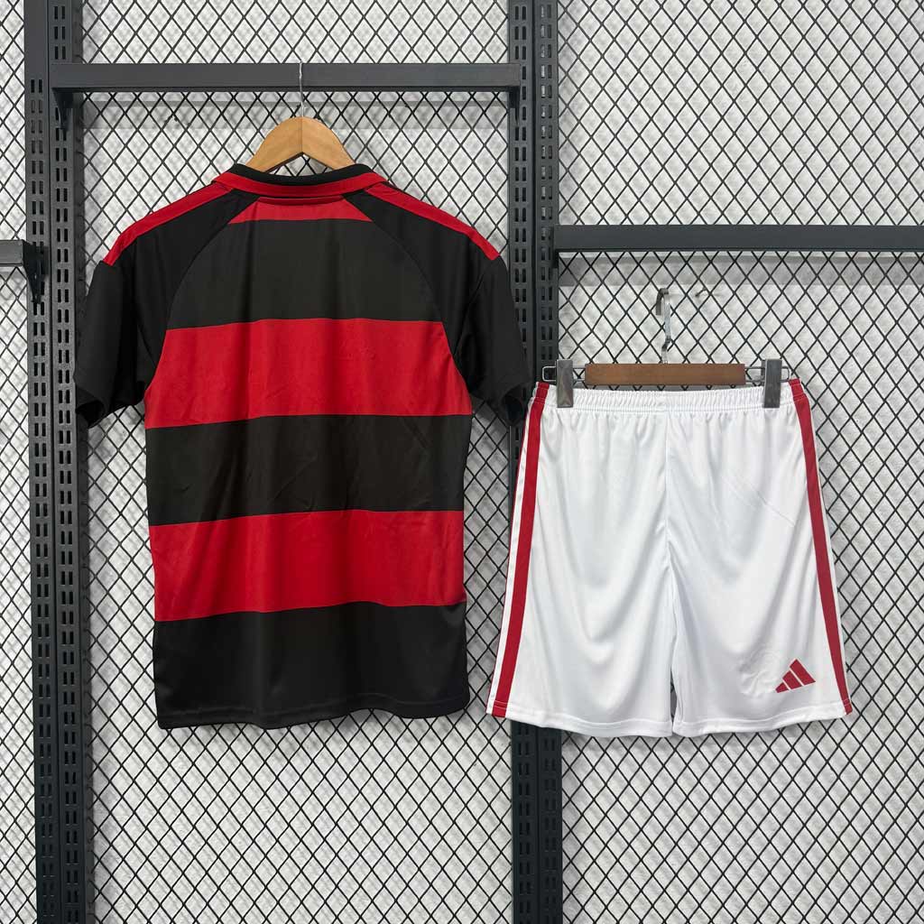 Zadná strana detského dresu Flamengo 2026 pripravená na meno a číslo