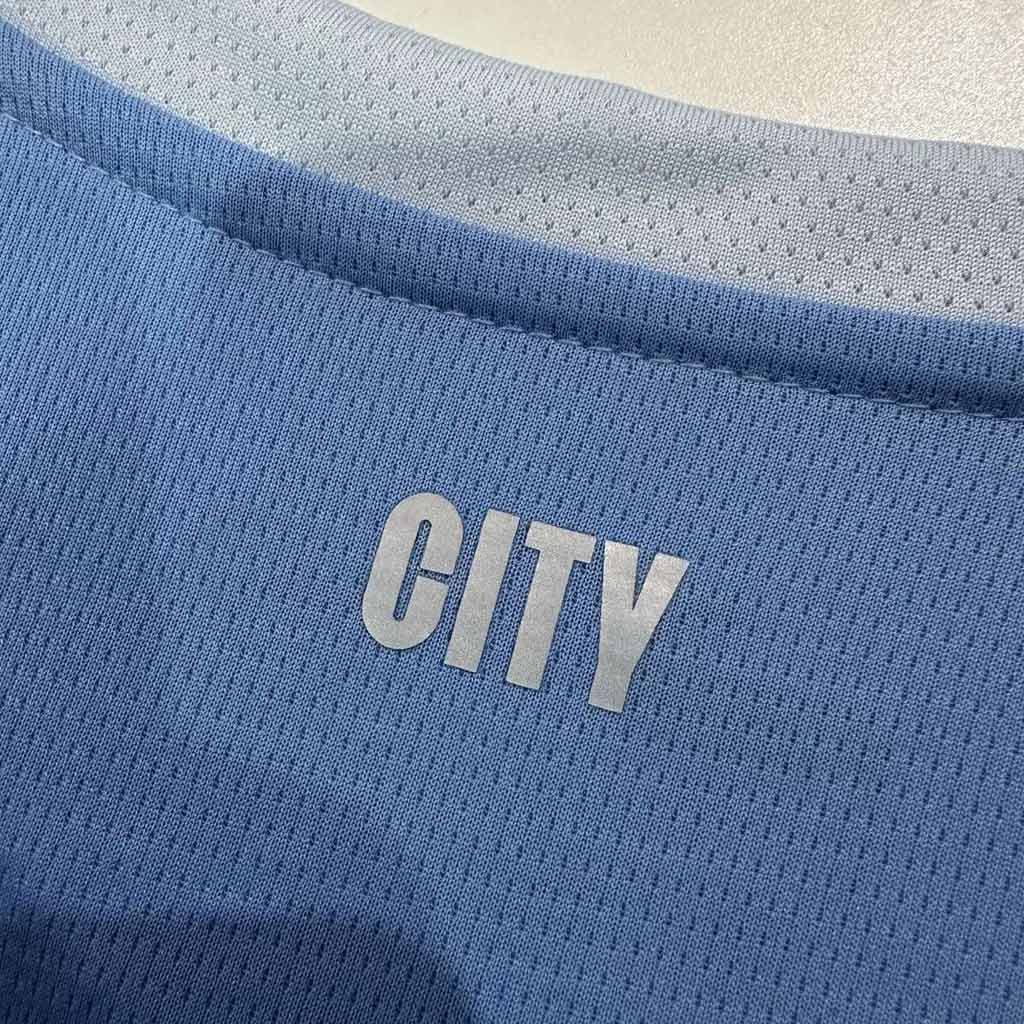 Predná strana svetlomodrého domáceho dresu Manchester City 2026/27