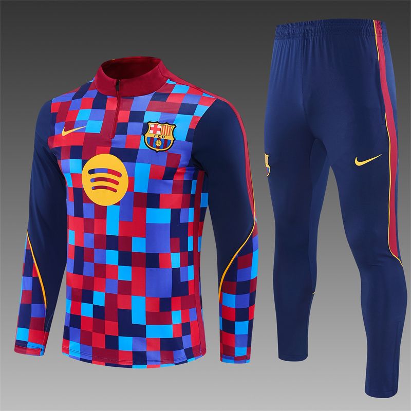 Červeno-modrý tréningový komplet FC Barcelona 2026/27 s pixelovým vzorom, dlhým rukávom a nohavicami