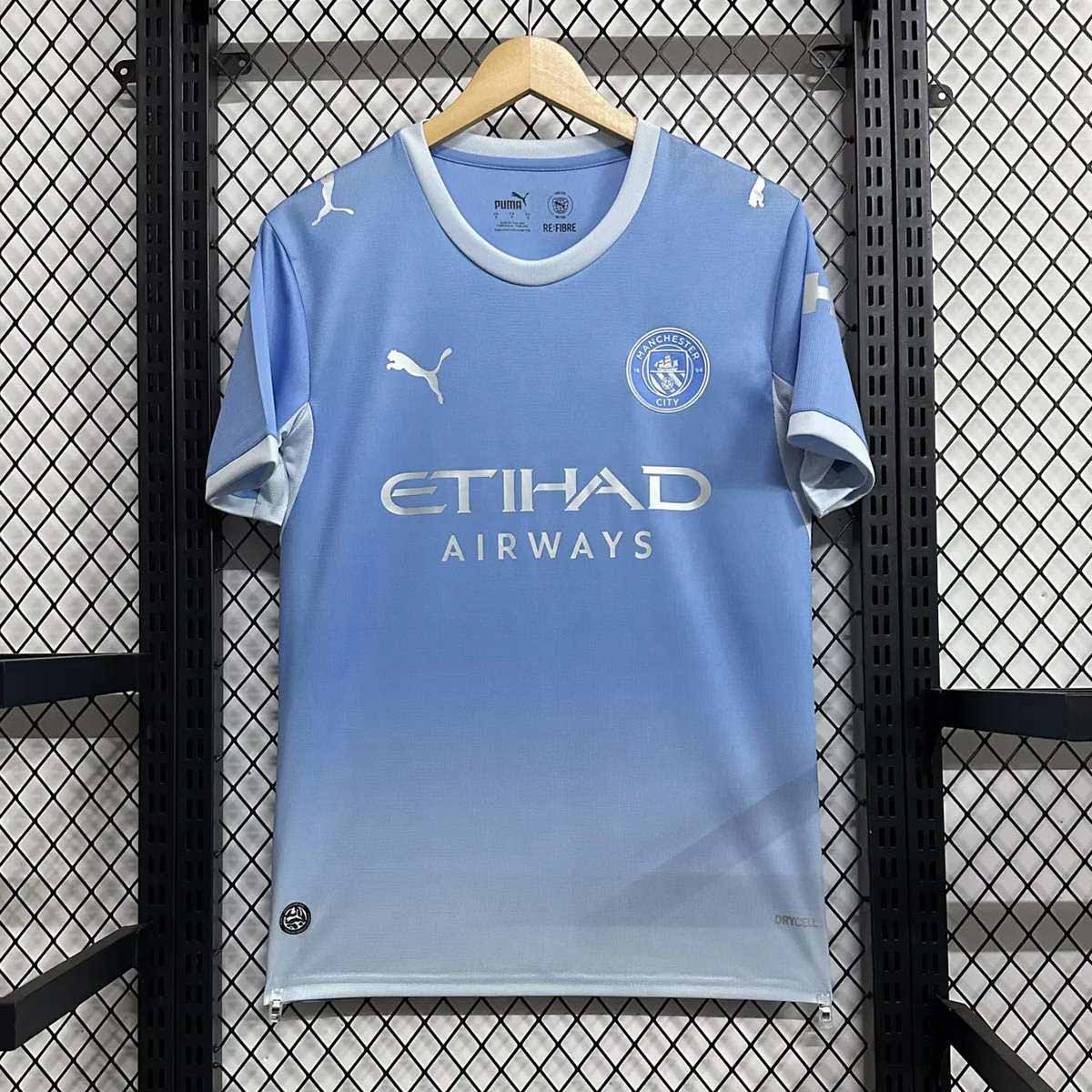 Predná-strana-svetlomodrého-domáceho-dresu-Manchester-City-26-27