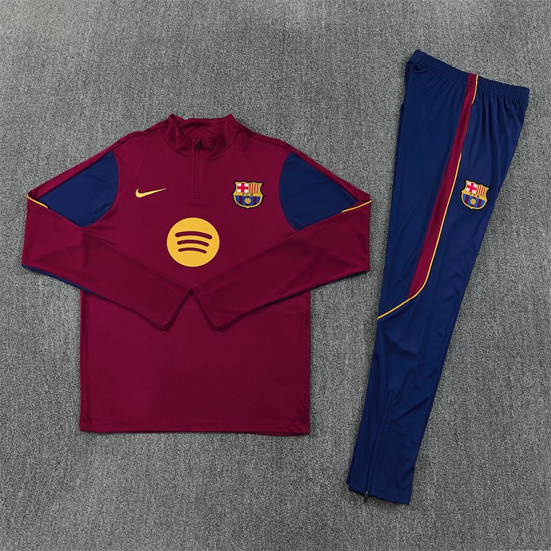 Predná strana bordového vrchného dielu a tmavomodrých nohavíc FC Barcelona 2026/27