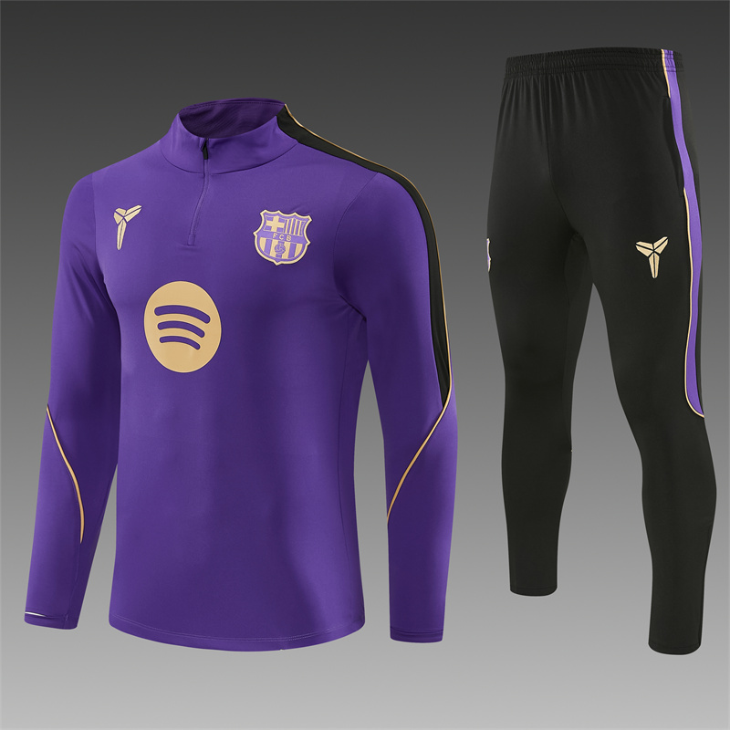 Fialová tréningová súprava FC Barcelona 2026/27 Kobe Bryant s čiernymi nohavicami