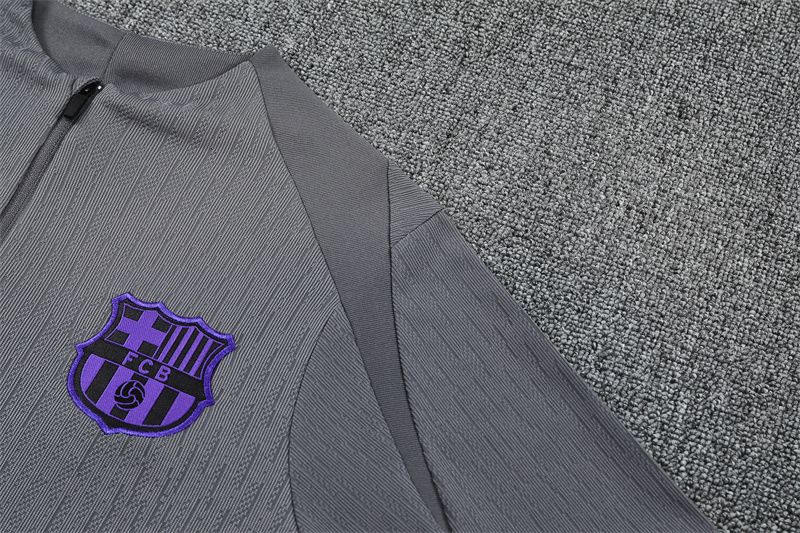 FC Barcelona 25/26 Sivý tréningový komplet Kobe – dlhý rukáv – Obrázok 5