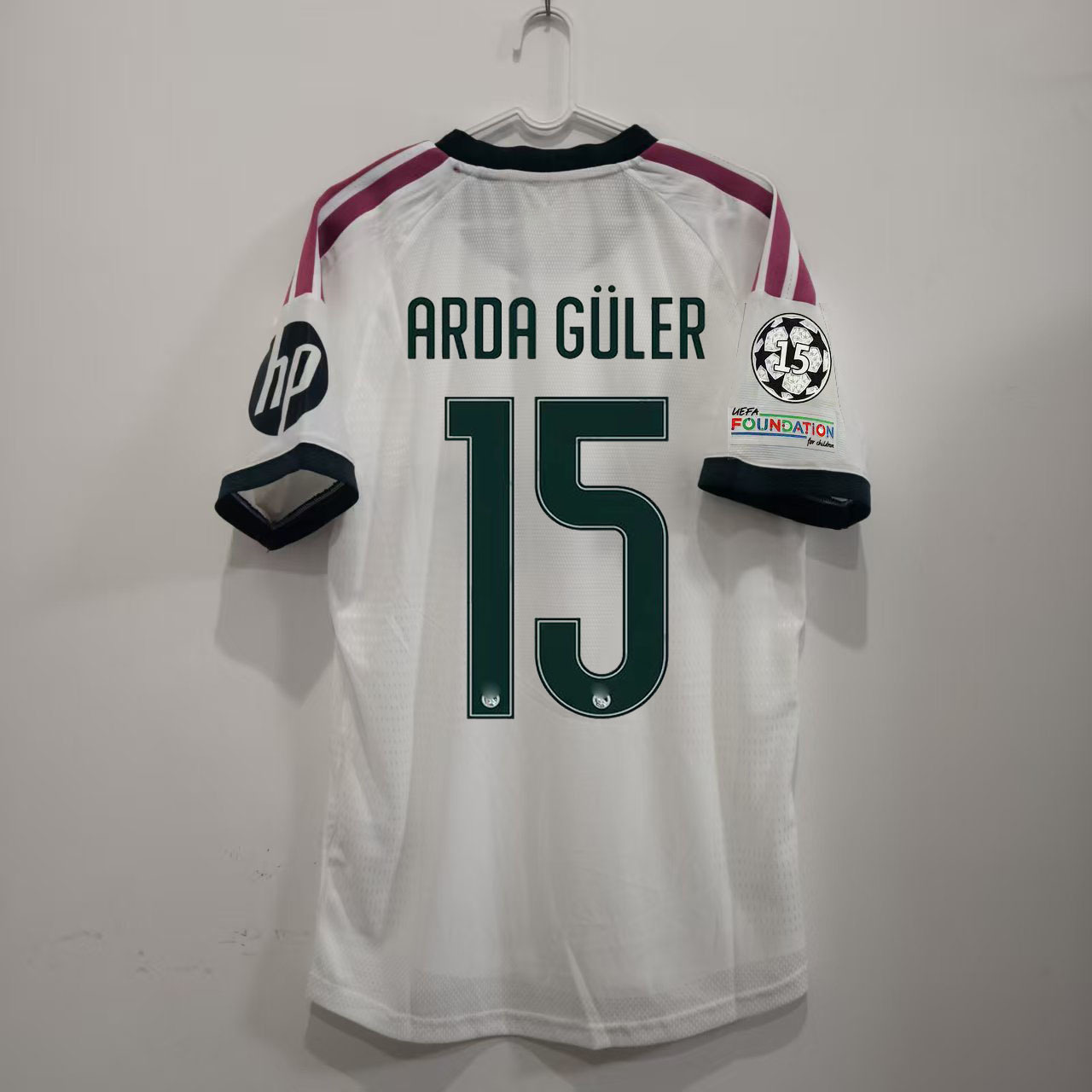 Biely domáci futbalový dres Real Madrid 2026/27 s menom ARDA GÜLER 15