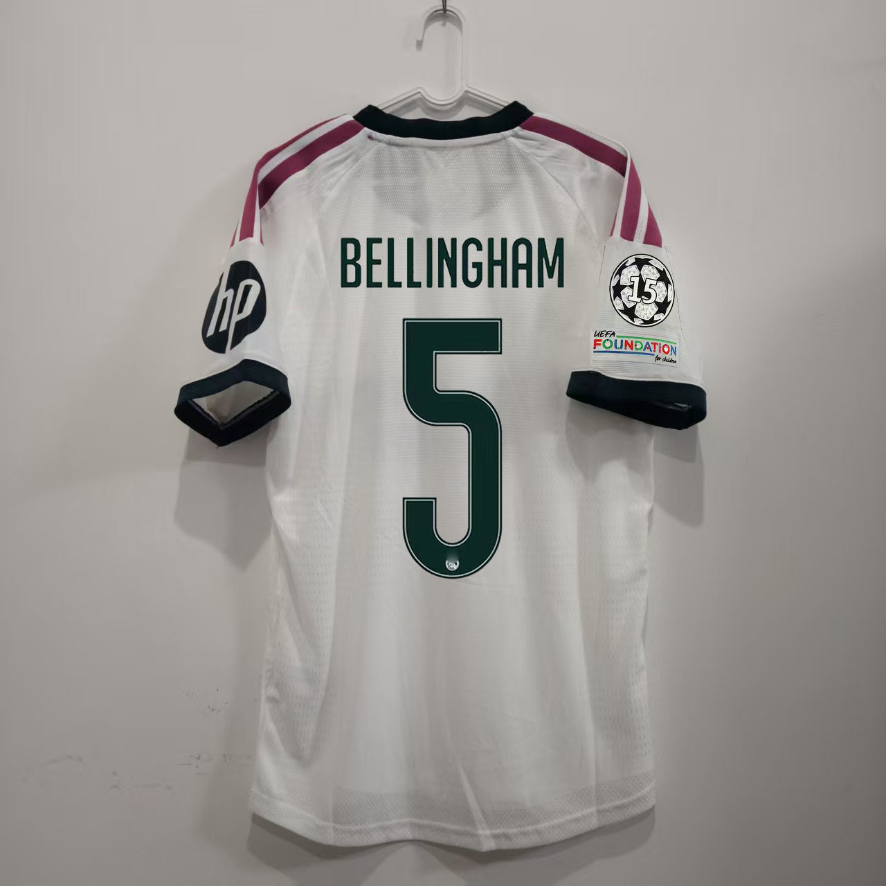 Biely futbalový dres Real Madrid 2026/27 s menom BELLINGHAM 5