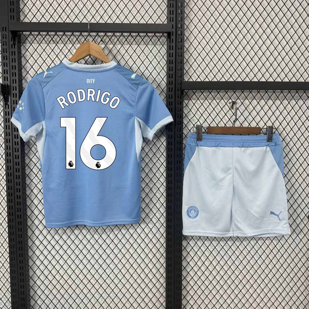 Detský futbalový komplet Manchester City 2026/27 RODRIGO 16 svetlomodrý
