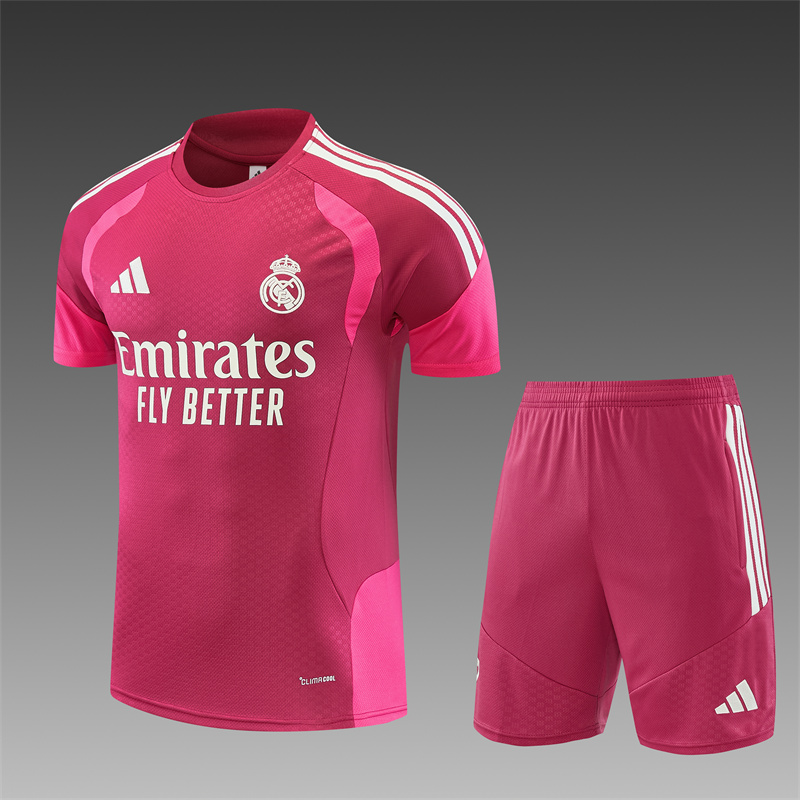 Ružový tréningový komplet Real Madrid 2026/27 s krátkym rukávom