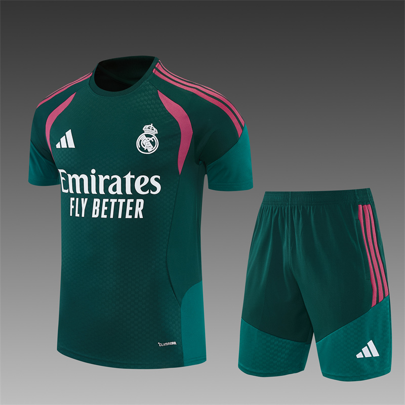 Tmavozelený tréningový set Real Madrid 2026/27 s ružovými detailmi