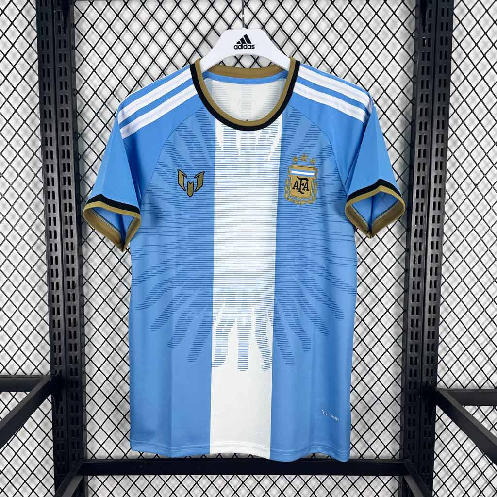 Argentina 2026/27 Messi Tribute dres spredu so zlatým M symbolom a tromi hviezdami