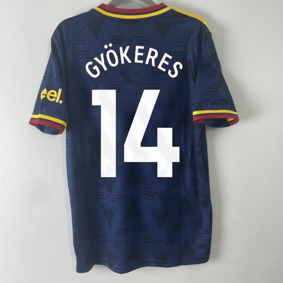 Arsenal 2026/27 tmavomodrý hosťovský futbalový dres GYÖKERES 14 zozadu