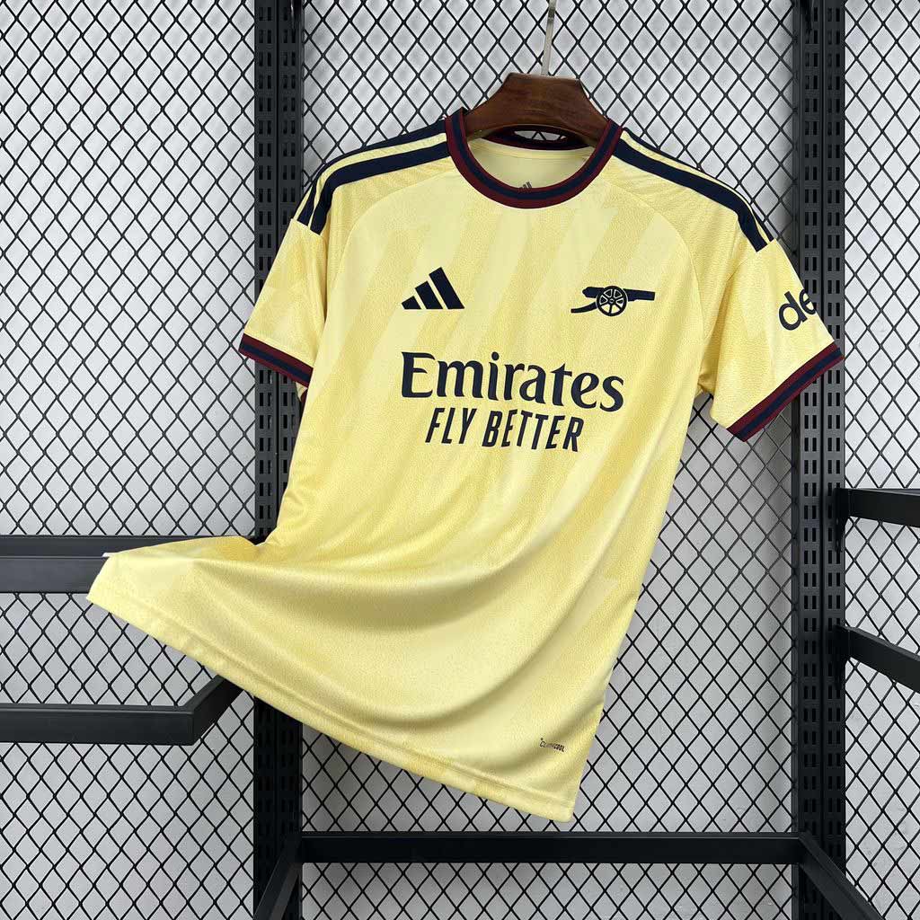 Žltý tretí dres Arsenal 2026/27 s bleskovým vzorom spredu