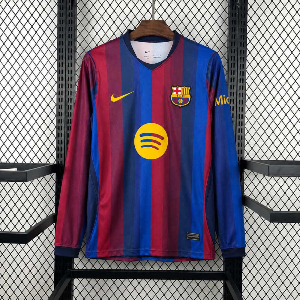 Barcelona 2026/27 domáci futbalový dres s dlhým rukávom – predná strana