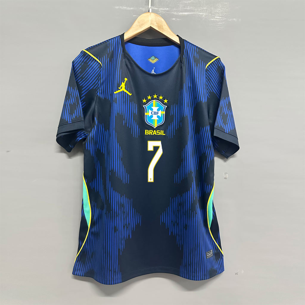 Tmavomodrý hosťovský dres Brazília 2026 Vini Jr. 7 s výrazným pralesným vzorom
