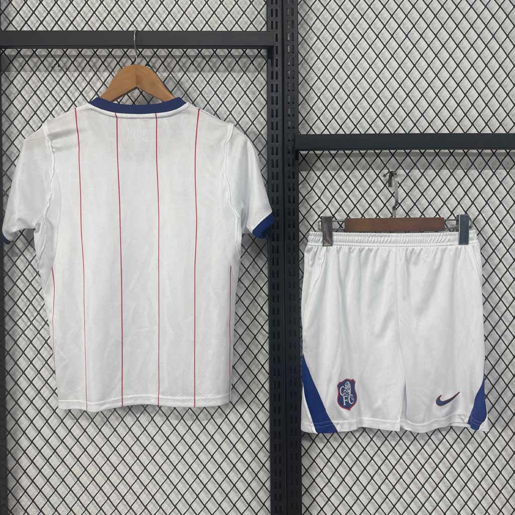 Biely detský futbalový komplet Chelsea 2026/27 – zadná strana tretieho dresu