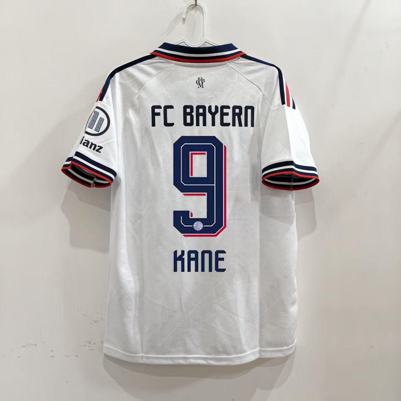 KANE 9 Bayern dres 2026/27 biely hosťovský dres s potlačou zozadu
