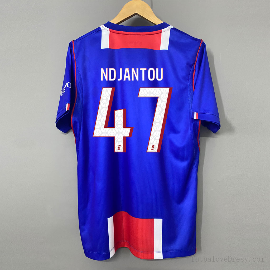 NDJANTOU 47 domáci dres PSG 2026/27 s potlačou mladého odchovanca akadémie zozadu