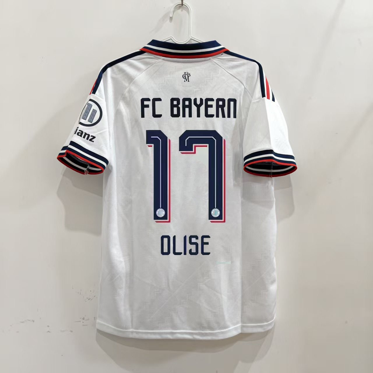 OLISE 17 Bayern München hosťovský dres 2026/27 biely s hotovou potlačou