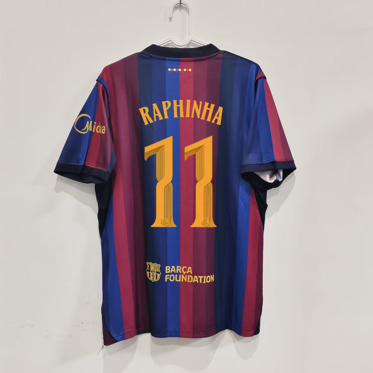 RAPHINHA 11 Barcelona domáci dres 2026/27 s hotovou hráčskou potlačou zozadu